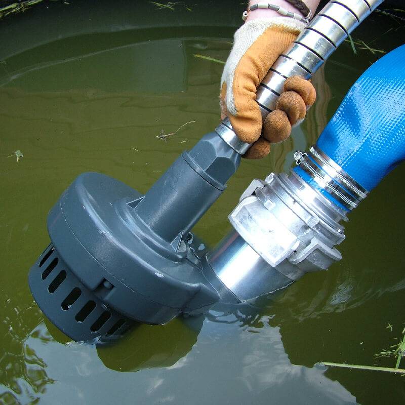 Как собрать воду с пола при затоплении помещения с помощью насоса. дренажные насосы для откачки воды с поверхности пола