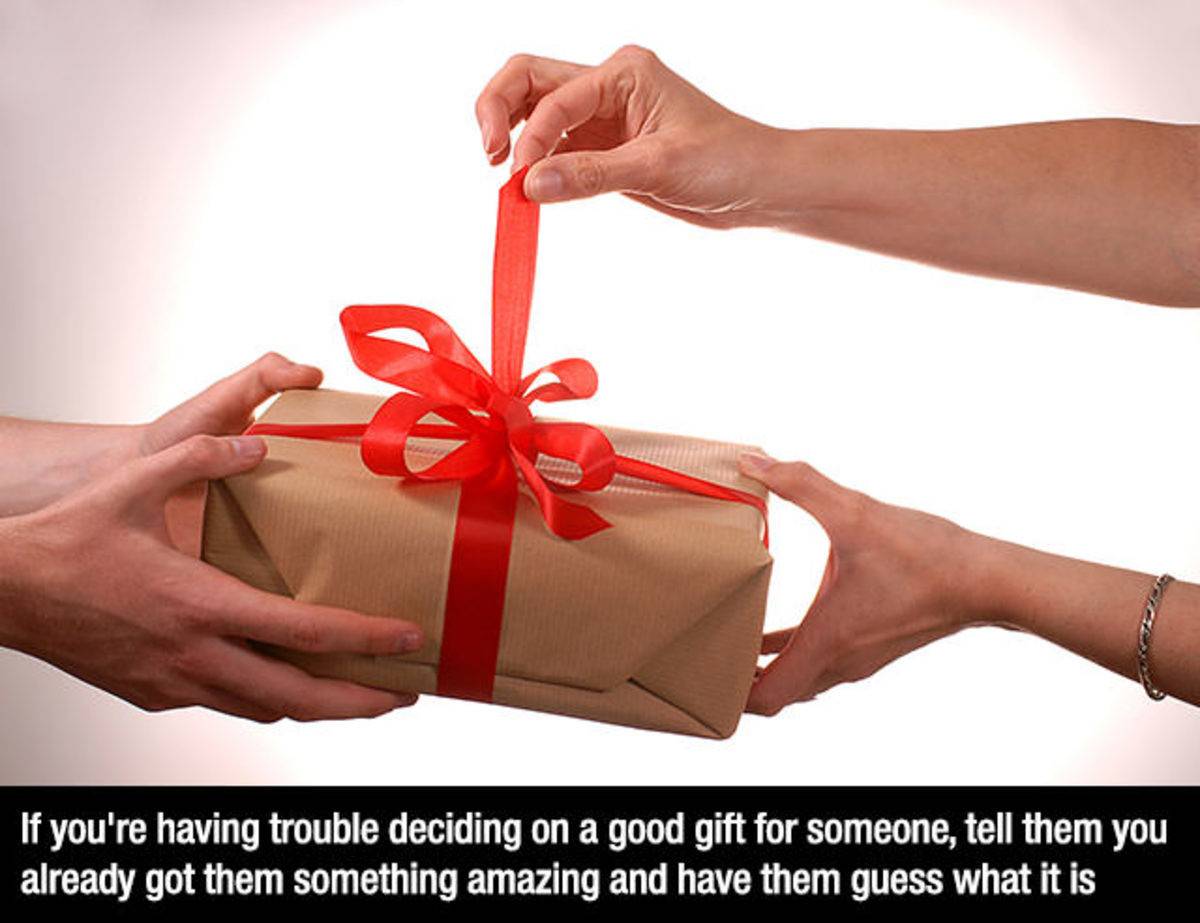 Нужно ли дарить девушке подарки
