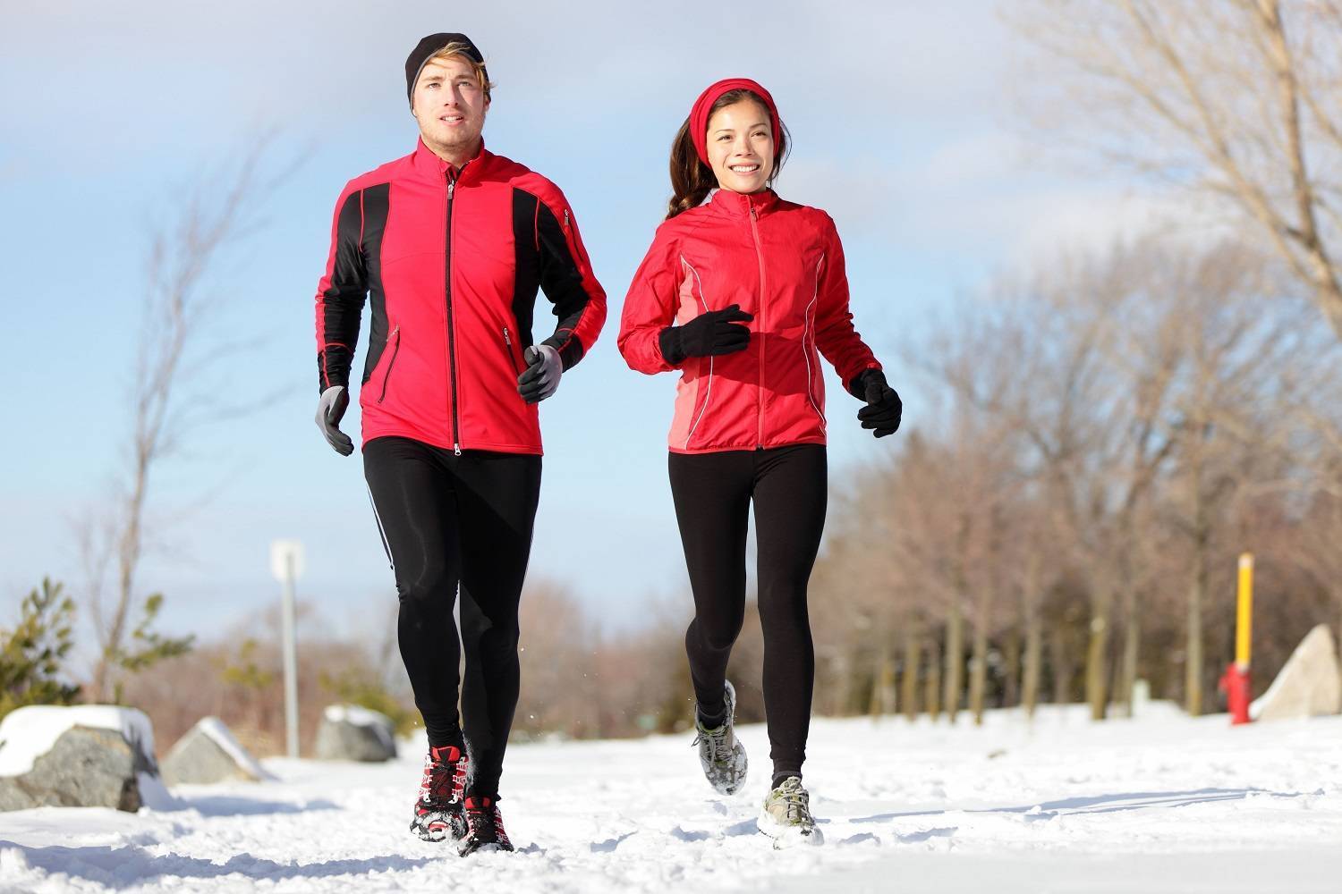Одежда для бега зимой: в чем бегать на улице, как одеваться