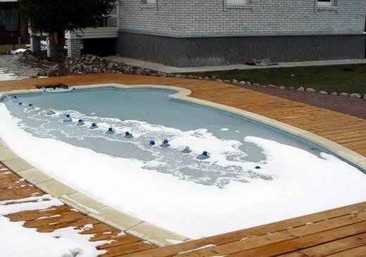 »как хранить зимой каркасный бассейн правильно?
