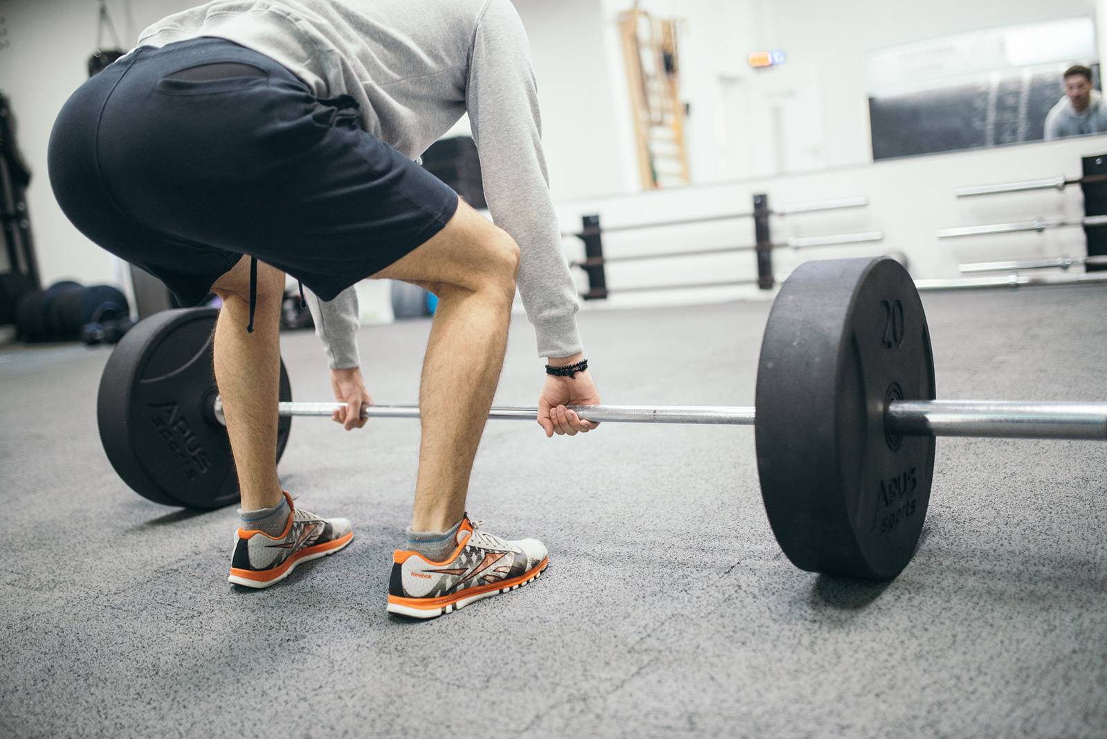 Становая тяга — какие мышцы качает, что дает и когда лучше делать?