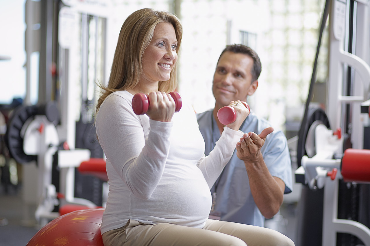 Фитнес и беременность: совместимы? шокирующа правда!