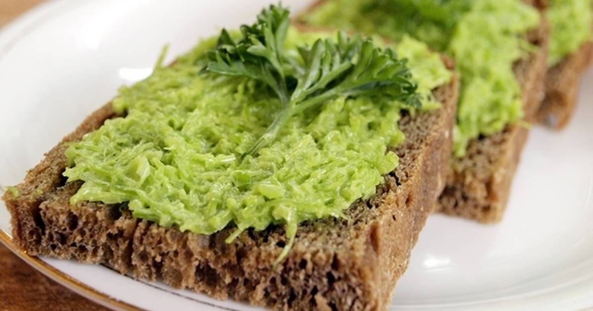 7 здоровых рецептов пасты из чесночных стрелок для пп бутербродов: витамины с огорода