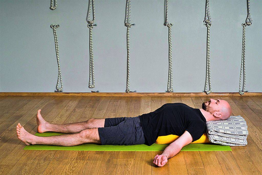 Йога при гипертонии от давления: лучшие упражнения и противопоказания