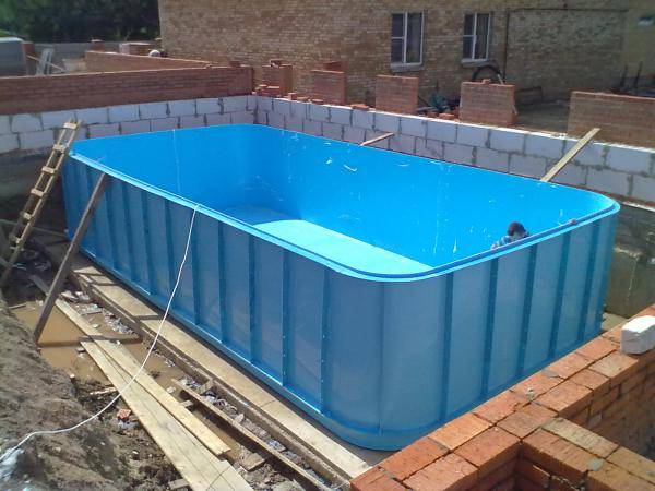 Как сделать бассейн на даче из полипропилена своими руками: пошаговая инструкция +видео и фото