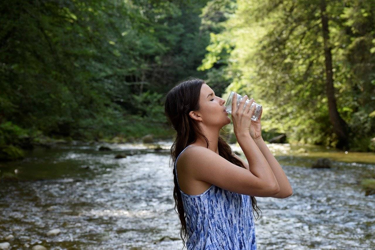 Постоянно хочется пить: какие опасные болезни сопровождаются жаждой