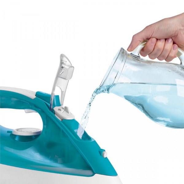 Вода для утюга с отпаривателем: какую заливать можно и почему нельзя дистиллированную
