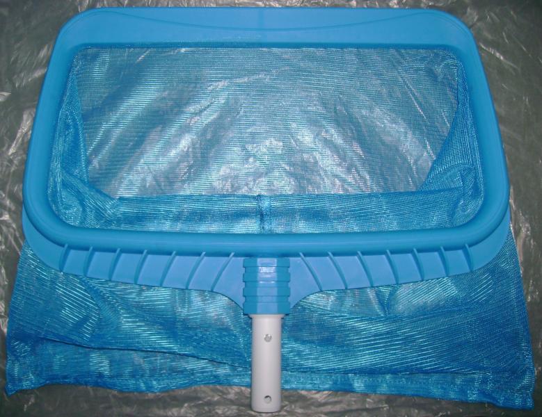 Популярные модели пылесосов для чистки бассейнов в ручном или автоматическом режиме
