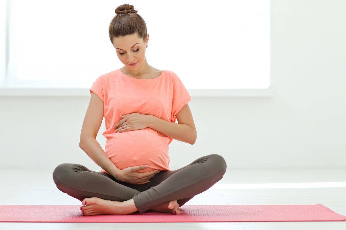 Йога для беременных в первом триместре