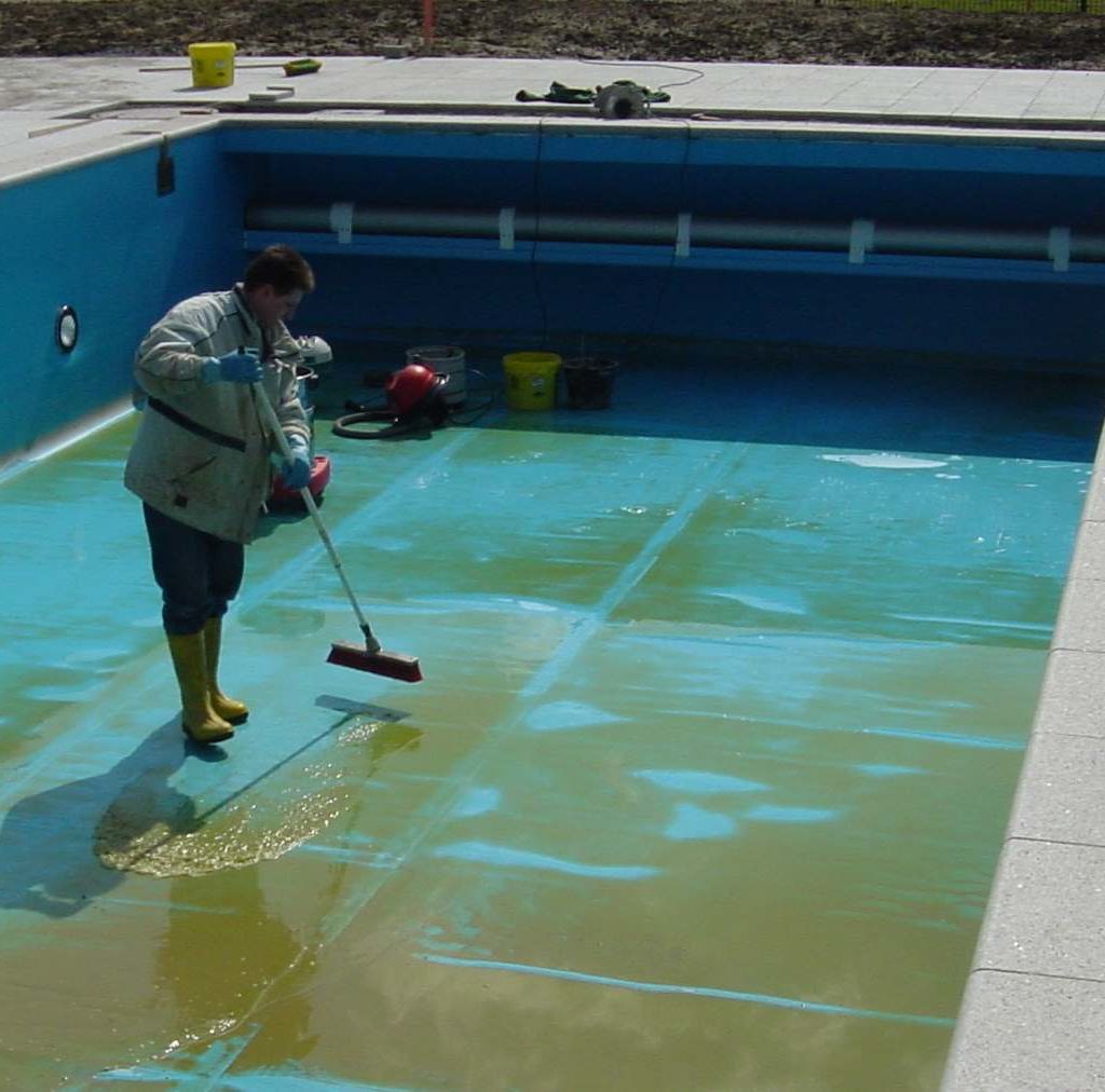Как очистить бассейн — рекомендации мастера как без проблем ухаживать за своим бассейном! (фото и видео)