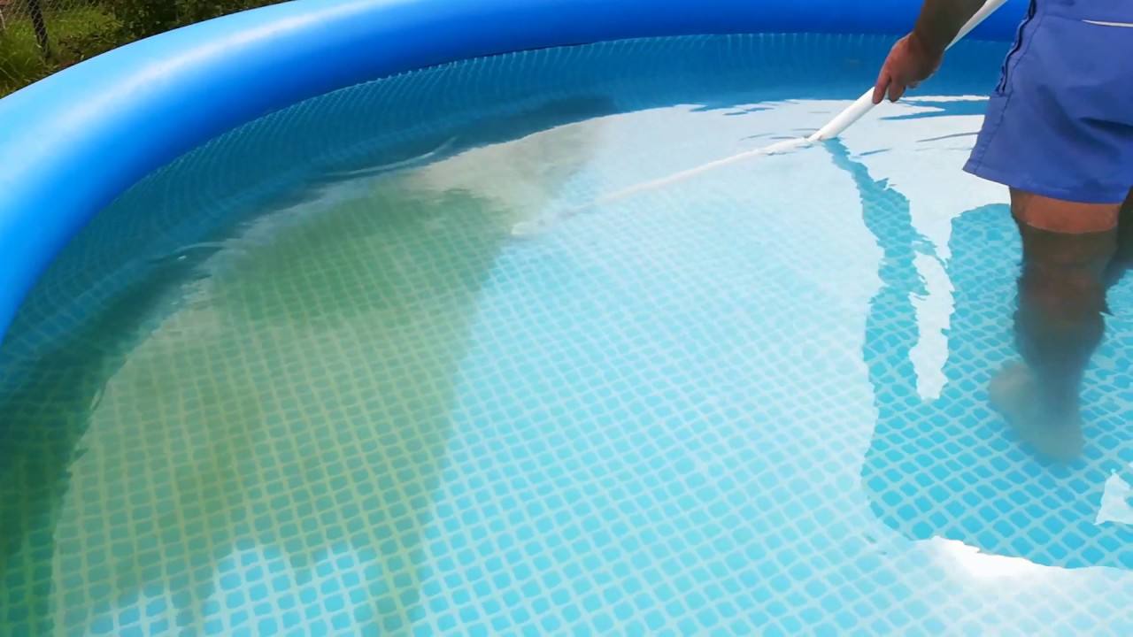 Как очистить воду в бассейне на даче от зелени или ржавчины
