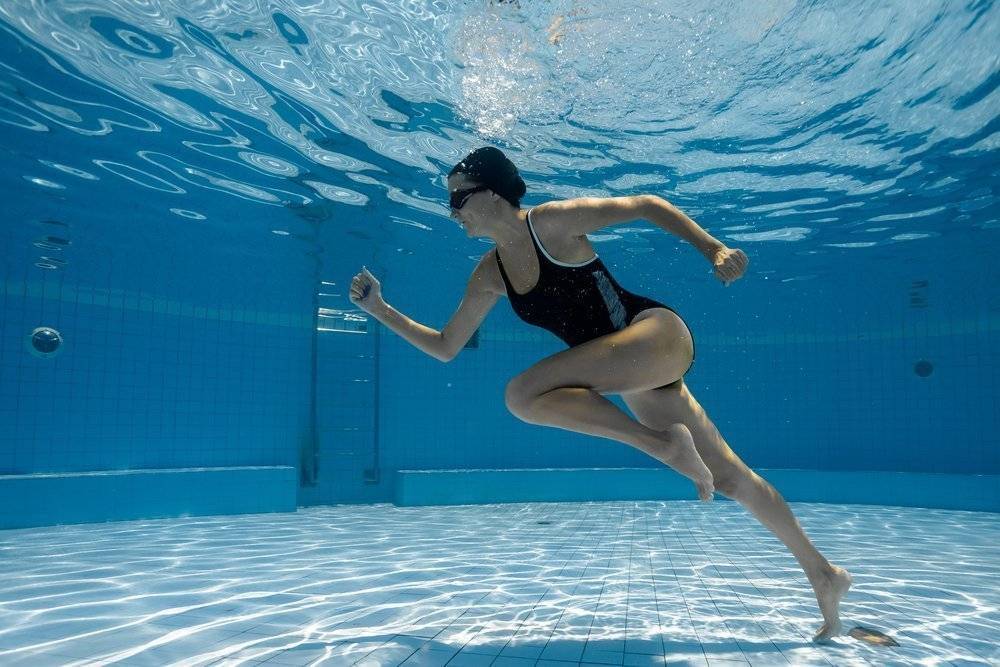 Плавание при заболеваниях сердечно-сосудистой системы, занятия в бассейне при болезнях сердца