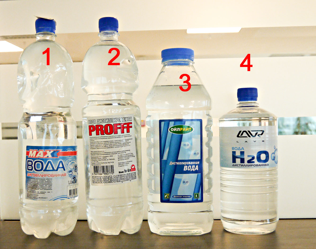 Как правильно долить дистиллированную воду в аккумулятор: пропорции, до какого уровня нужно добавлять жидкость