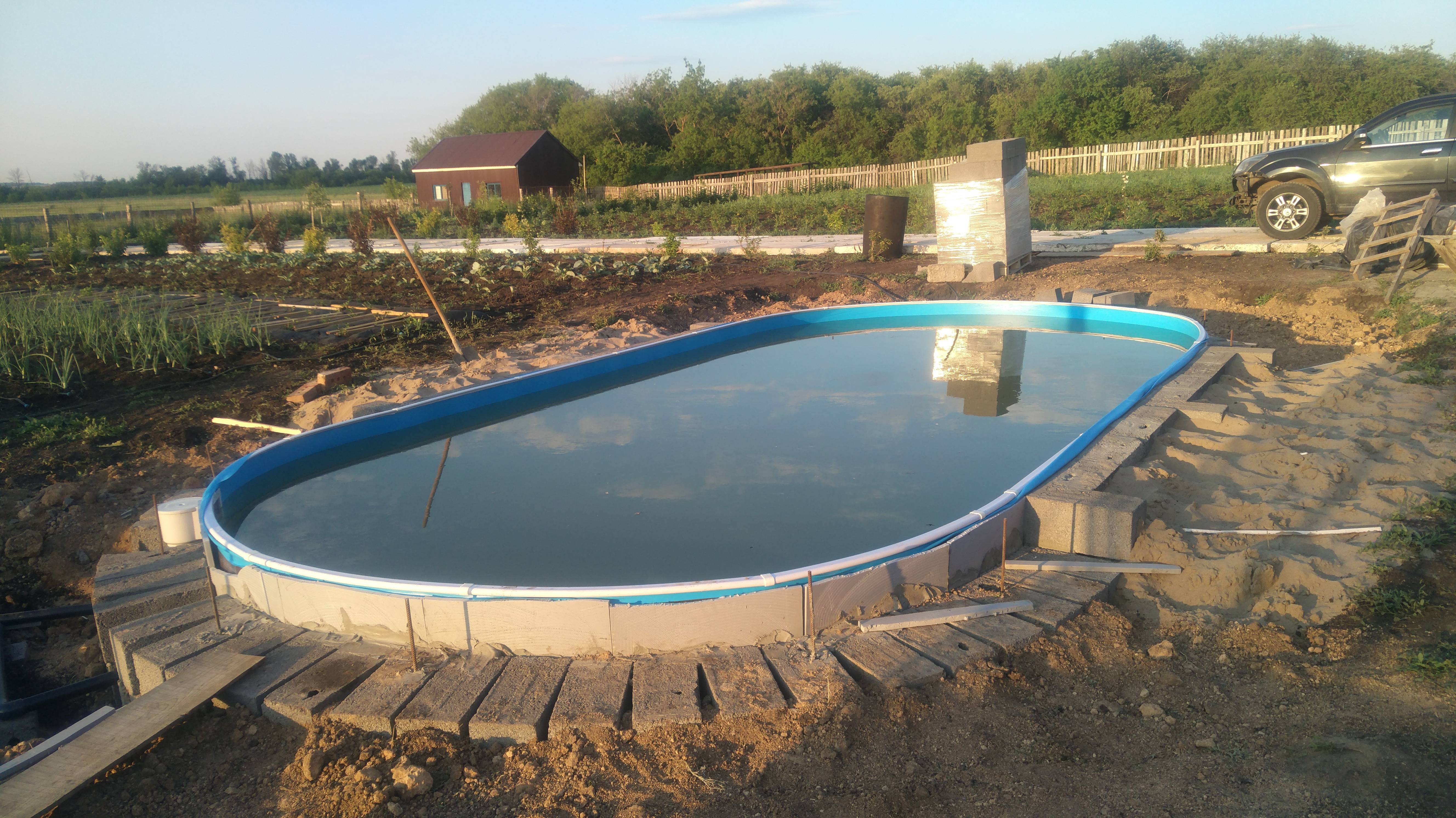 Садовый пруд: как установить и оформить декоративный бассейн своими руками