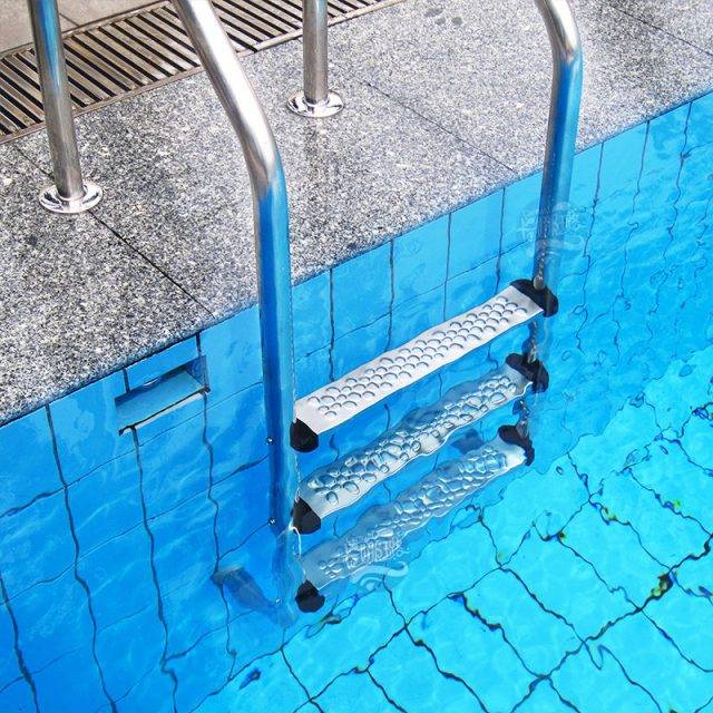 Как сделать лестницу в бассейн своими руками — технология монтажа