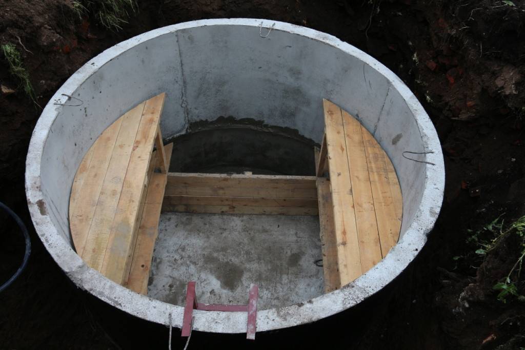Бетонный бассейн: во сколько обойдётся, можно ли строить самостоятельно