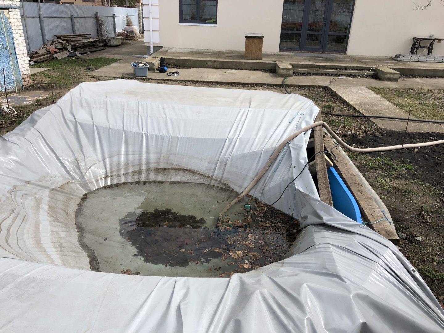 Крытый бассейн на даче своими руками: 45 фото на участке загородного дома