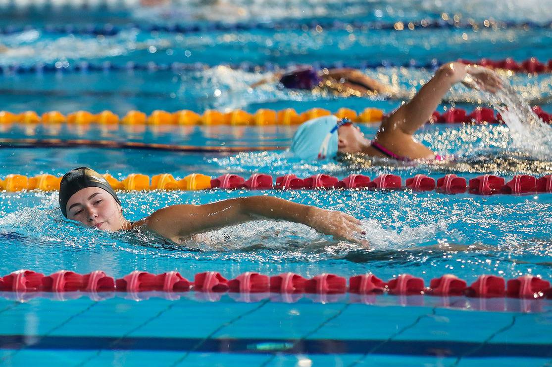 Что такое спортивное плавание?
