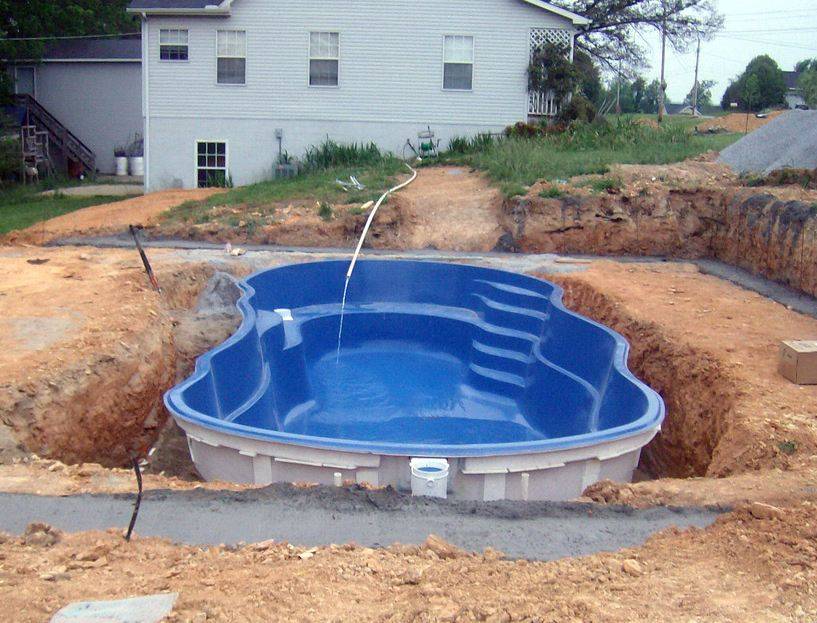 Пластиковый пруд: как правильно установить и оформить декоративный бассейн из полипропилена своими руками, емкость для дачи готовой формы