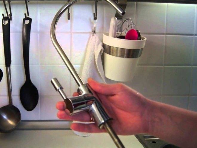 Как осуществляется ремонт крана у фильтра аквафор и возможно ли это сделать своими руками?