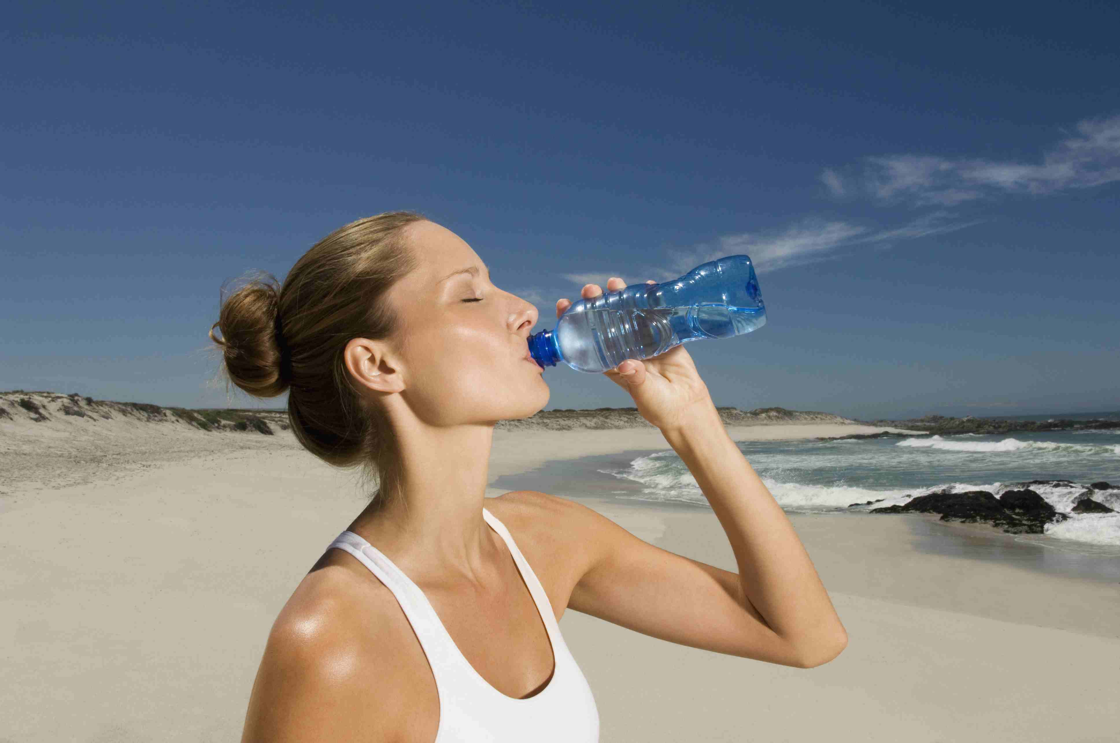 Если хочется все время пить много воды — причины у мужчин, женщин и детей