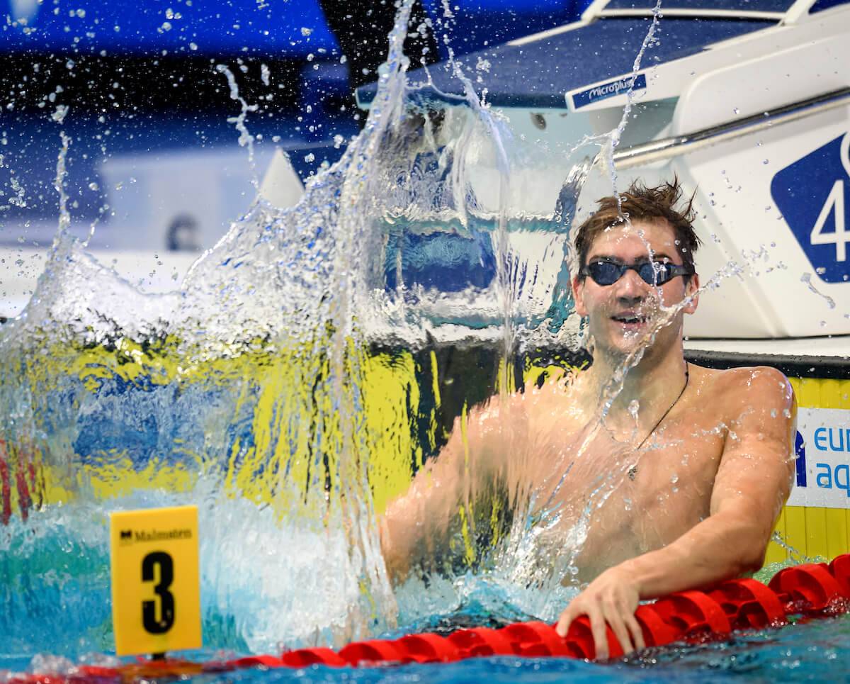 Мировой рекорд по плаванию вольным стилем среди мужчин 4 × 100 метров - frwiki.wiki