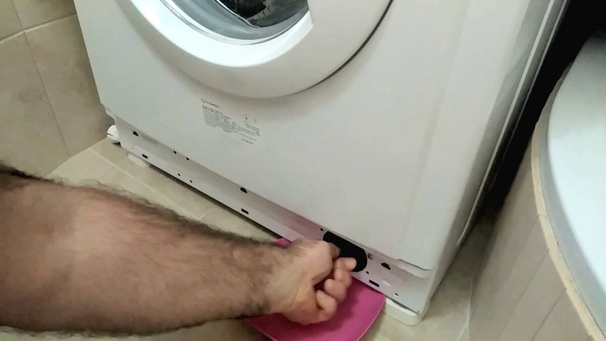 Как открутить фильтр в стиральной машине автомат