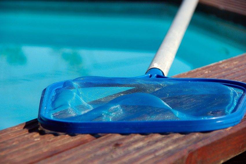 Как очистить воду в бассейне
