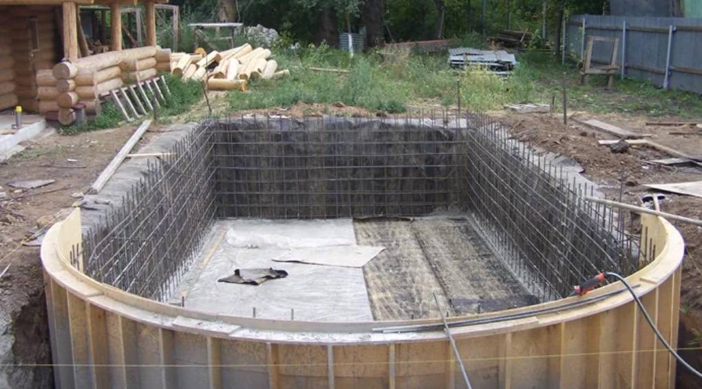 Как устроить бассейн на даче своими руками? все доступные современные варианты