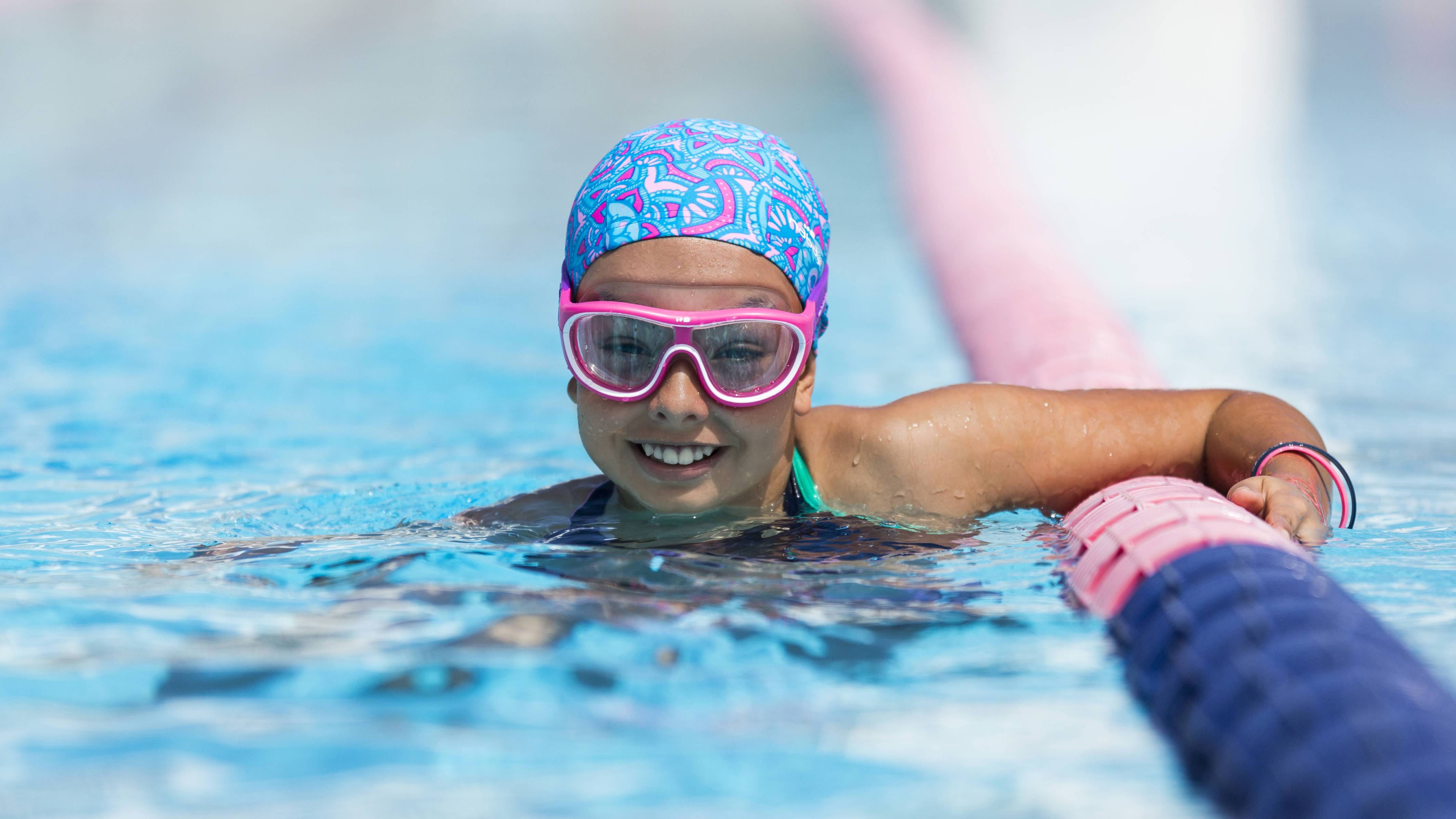 Как правильно выбрать очки для плавания в бассейне