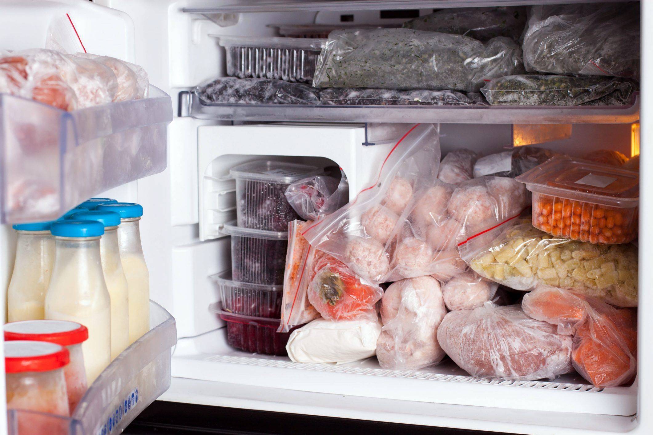 Да, это можно заморозить: 12 продуктов, которые становятся вкуснее после морозилки
