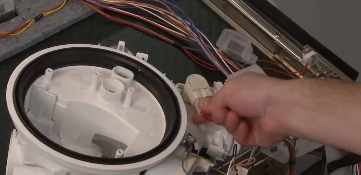 Посудомоечная машина «электролюкс» (electrolux) не греет воду — что делать