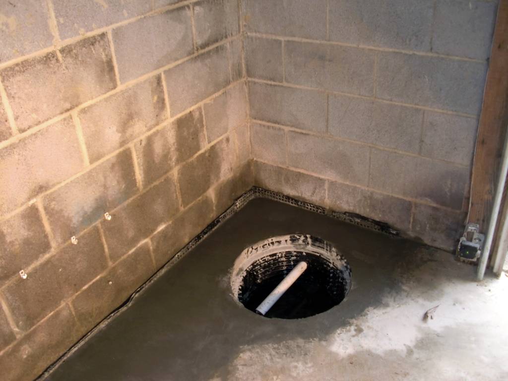 Вода в подвале многоквартирного дома: что делать и куда обращаться