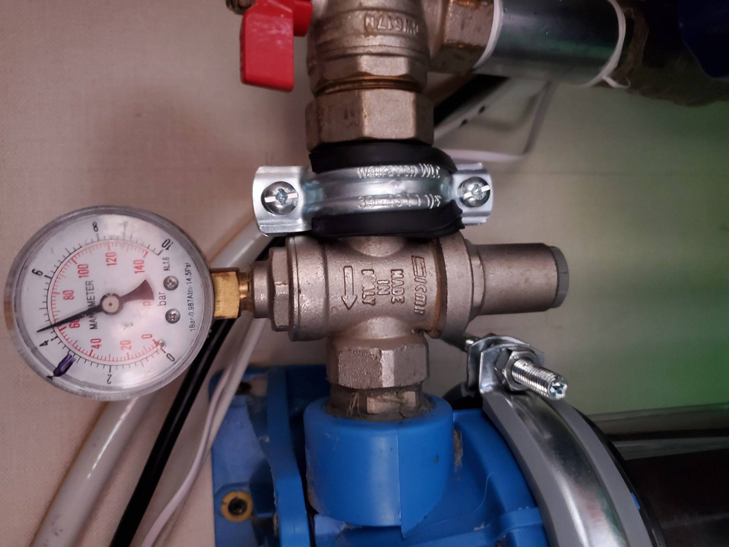Регулятор давления в системе водоснабжения: есть ли необходимость в его установке?
