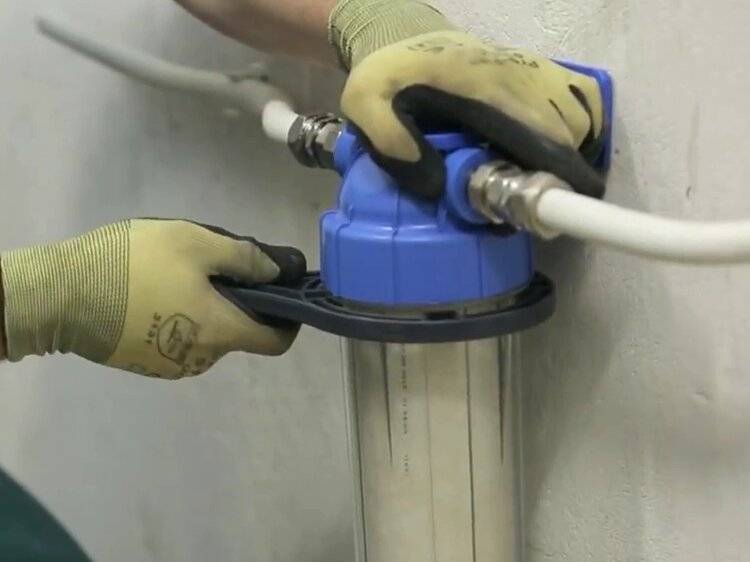 Пошаговая инструкция: как открутить фильтр для воды