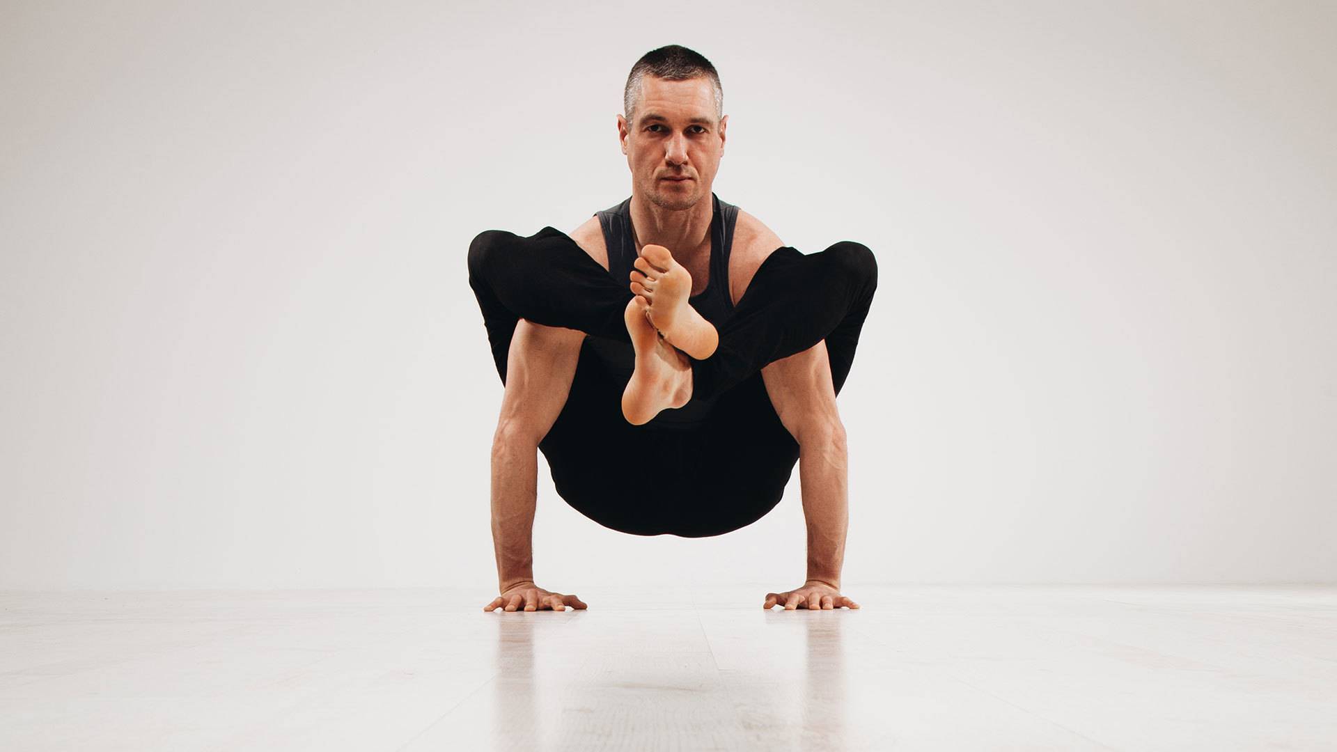 Йога 23 для начинающих: основные комплексы и что это такое