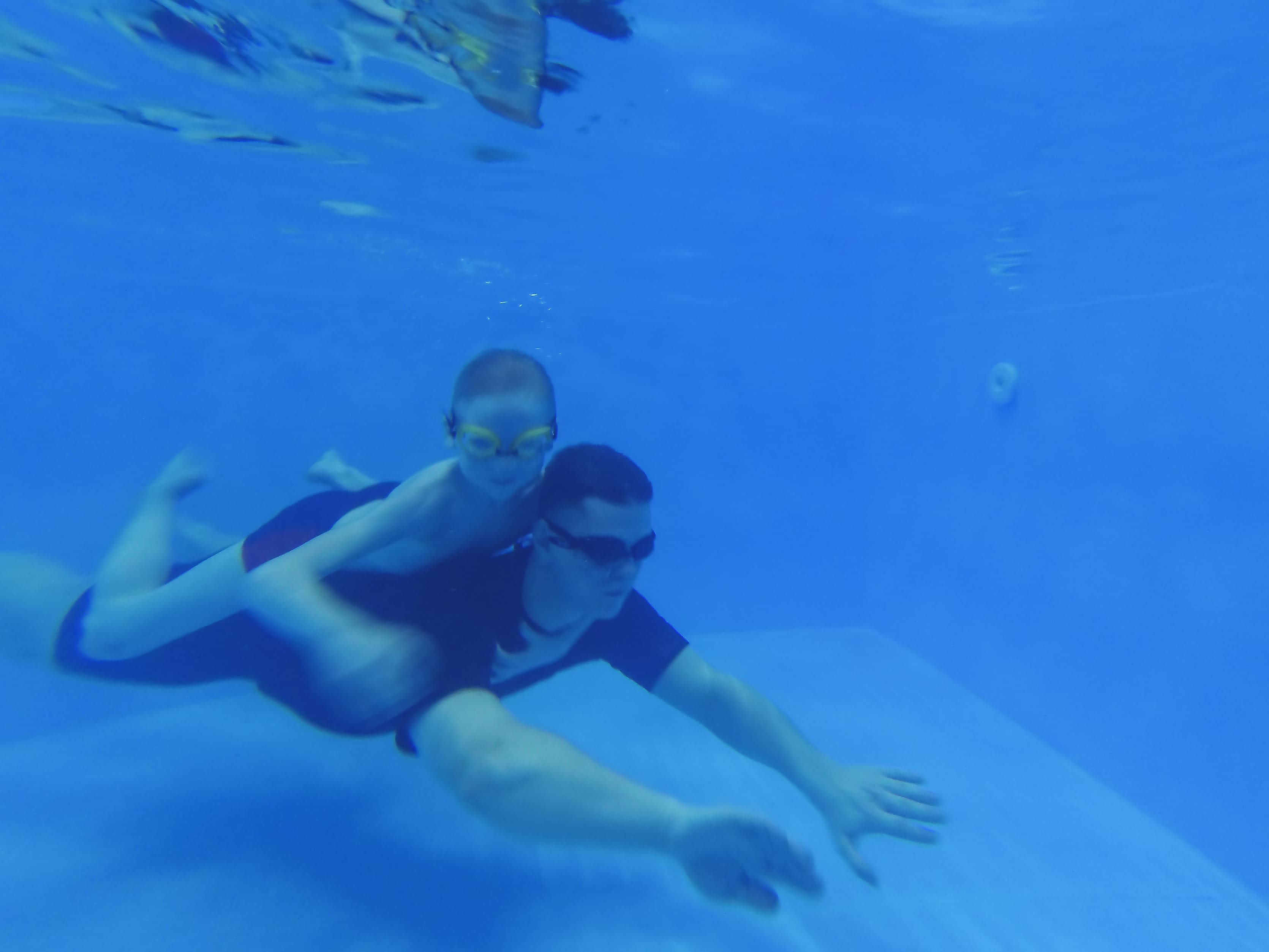 Как научиться плавать под водой: шесть способов подводного плавания